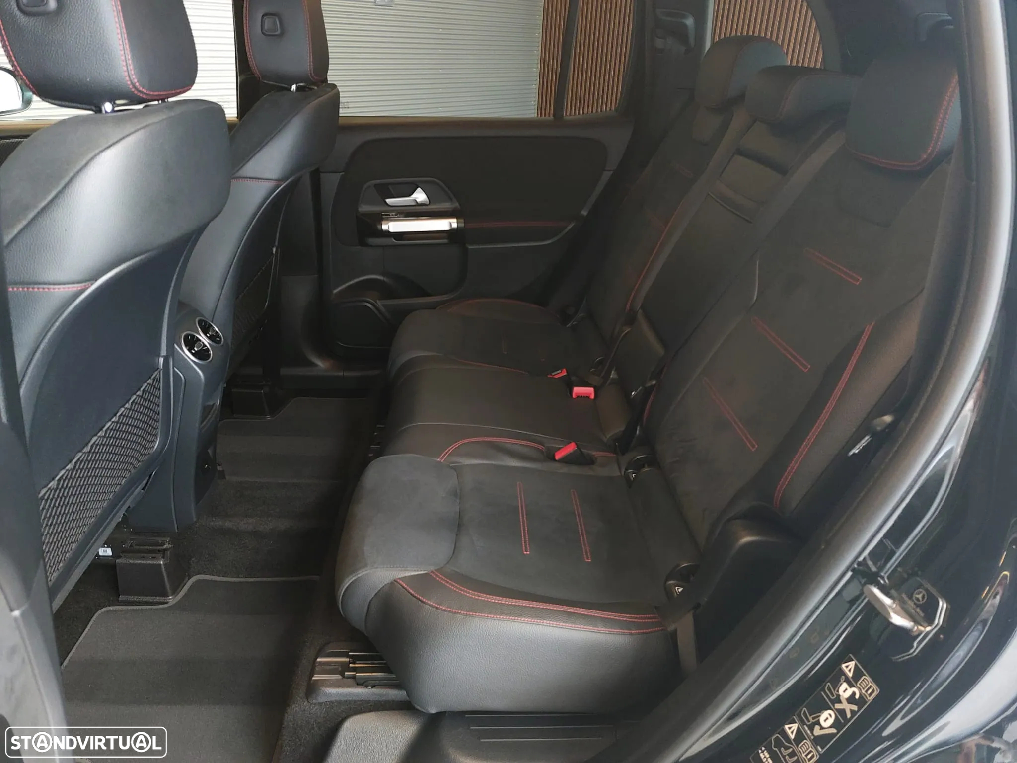 Mercedes-Benz GLB 200 AMG Line - 13