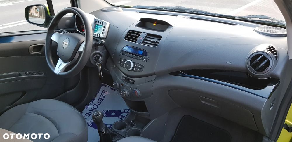 Chevrolet Spark 1.2 LT+ - 11