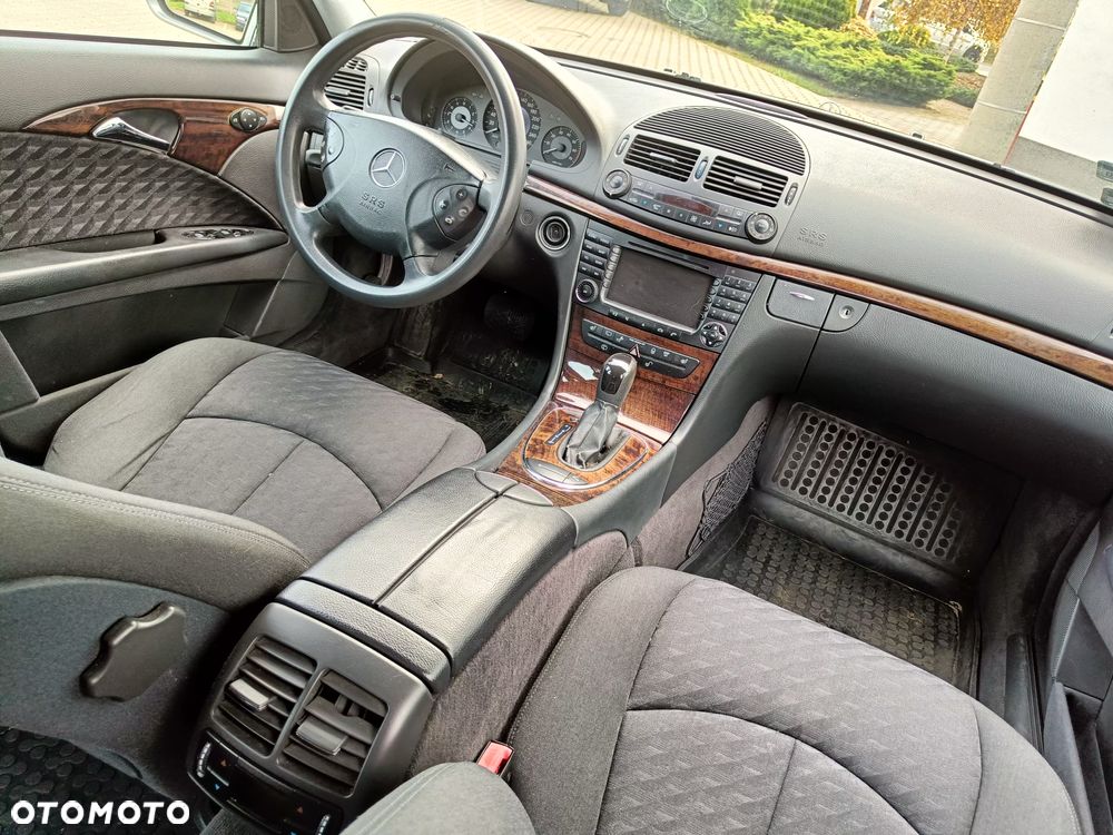 Mercedes-Benz Klasa E - 19