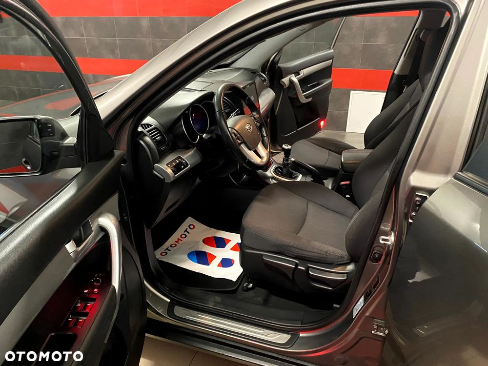 Kia Sorento 2.4 CVVT Attract - 14