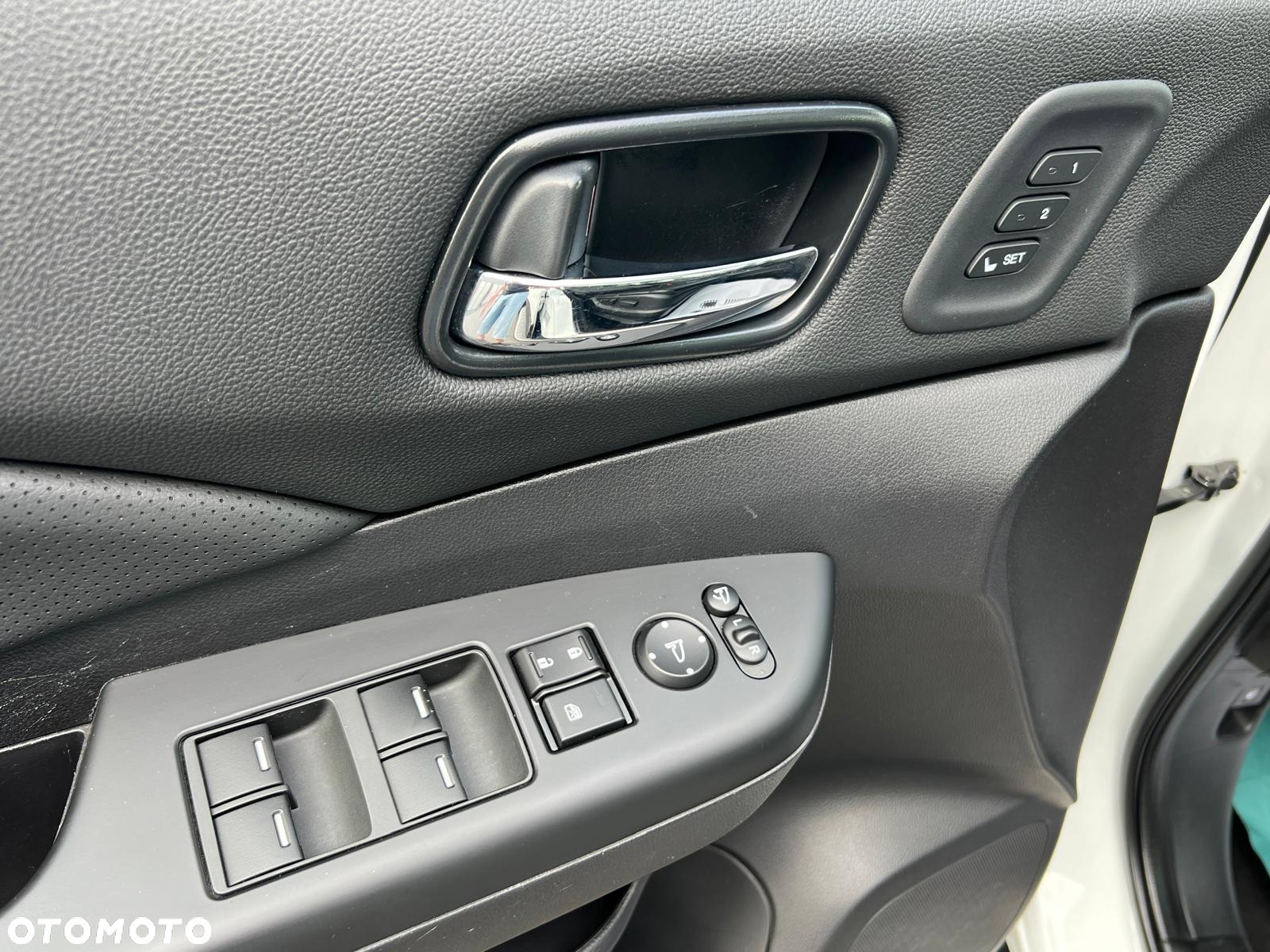 Honda CR-V 1.6i DTEC 4WD Automatik Executive - 17