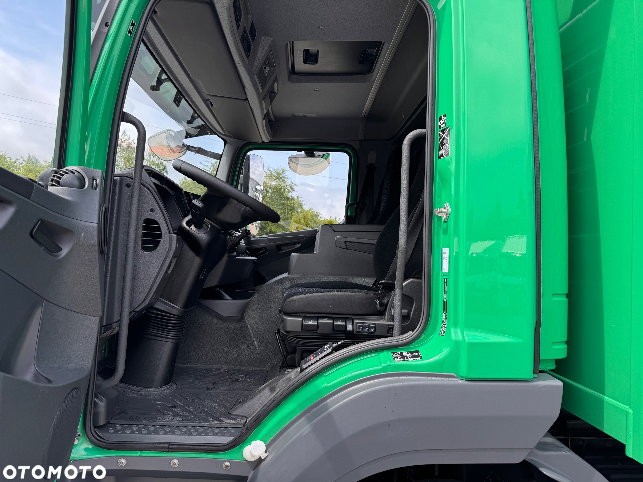 Mercedes-Benz ATEGO - 23