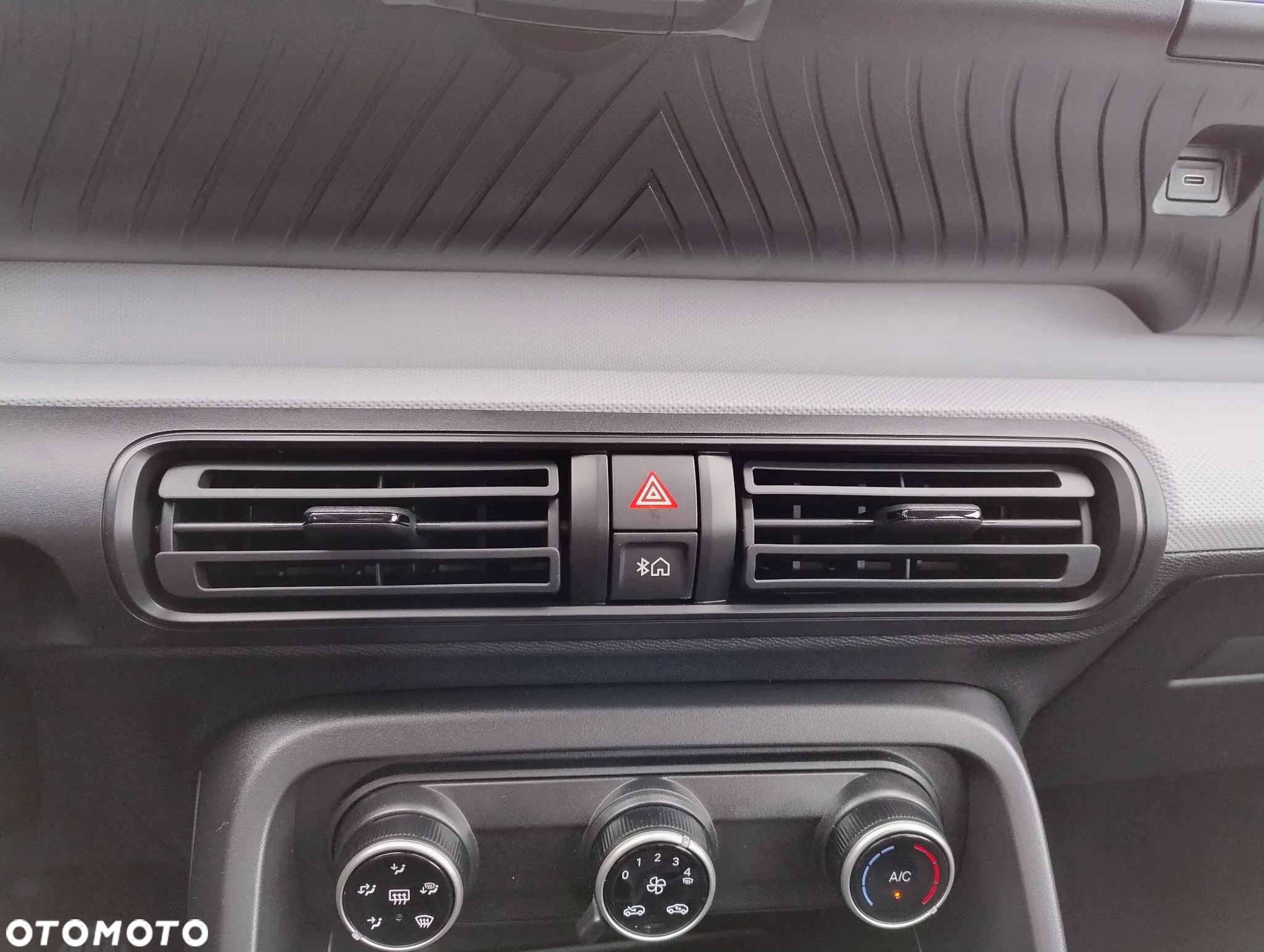 Citroën C3 1.2 T You - 12