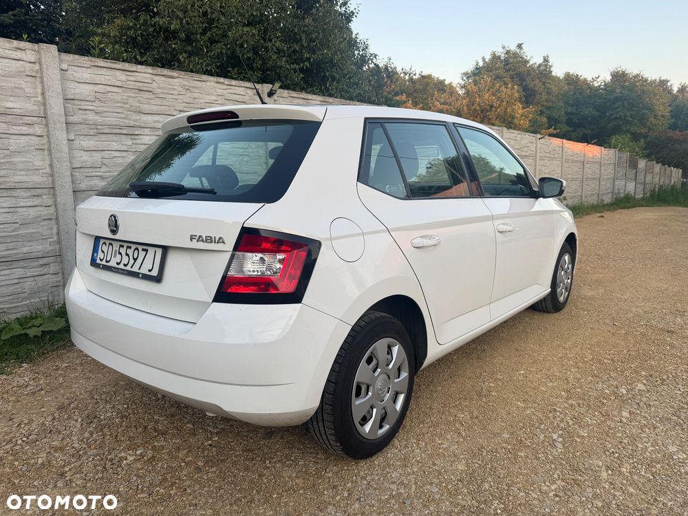 Skoda Fabia 1.0 Active - 4