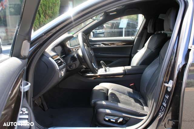 BMW Seria 7 - 11