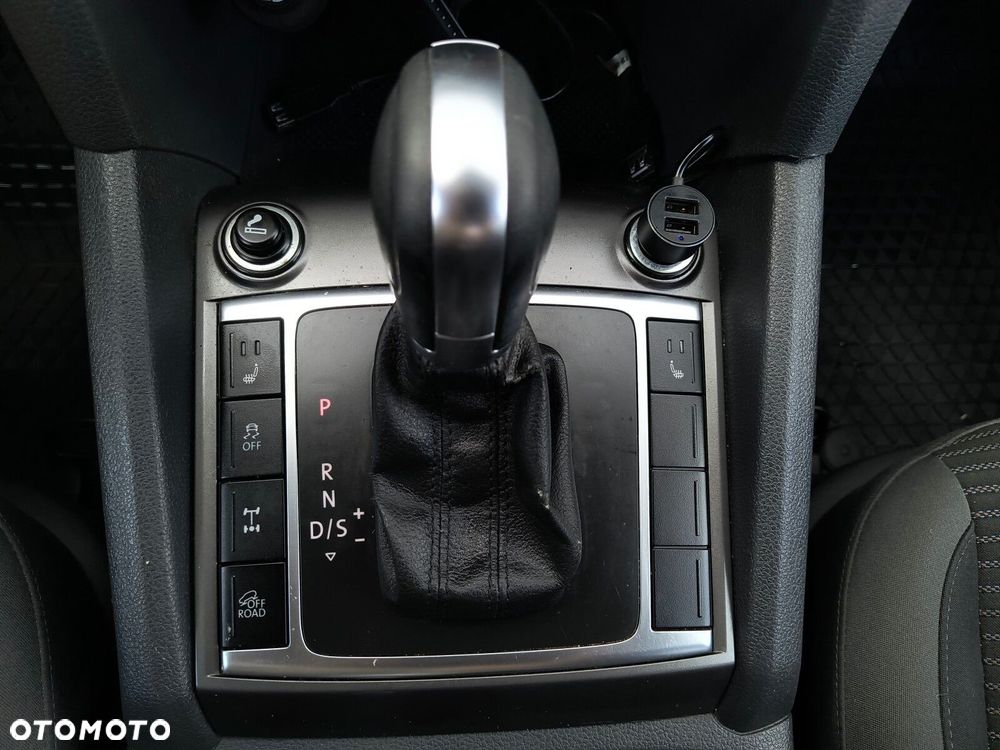 Volkswagen Amarok - 29