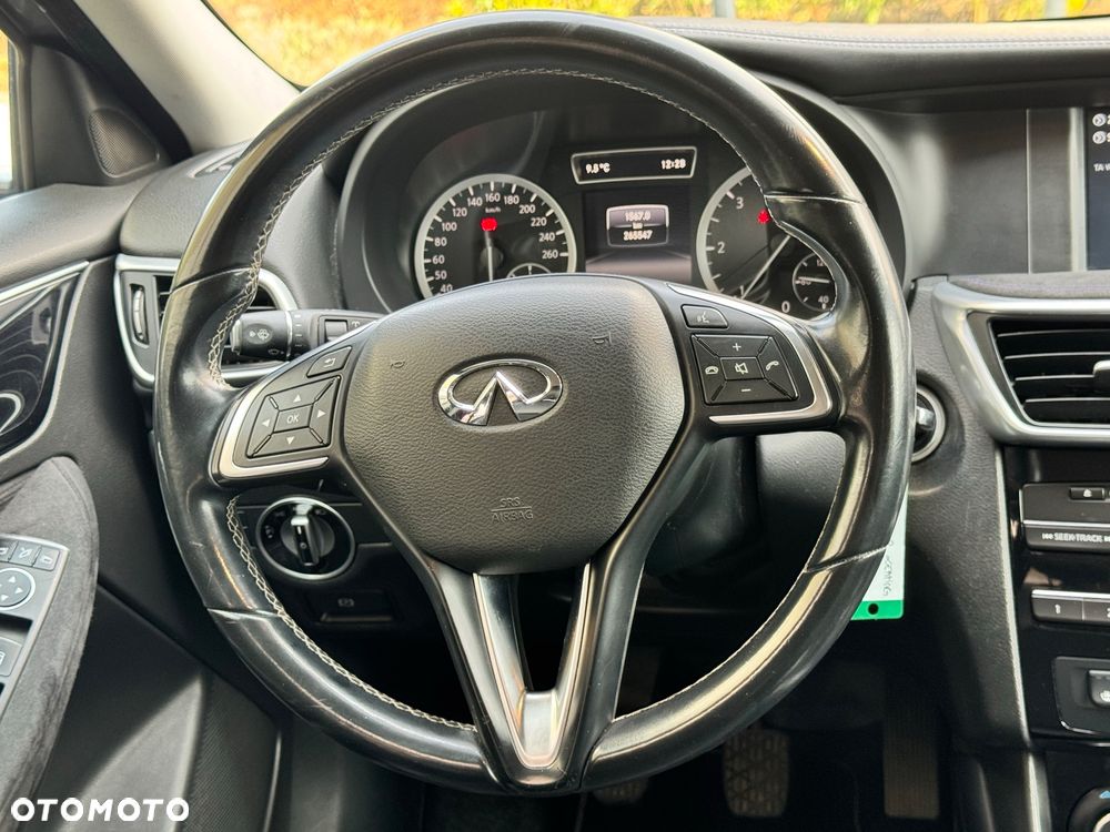 Infiniti Q30 1.5d Premium - 28