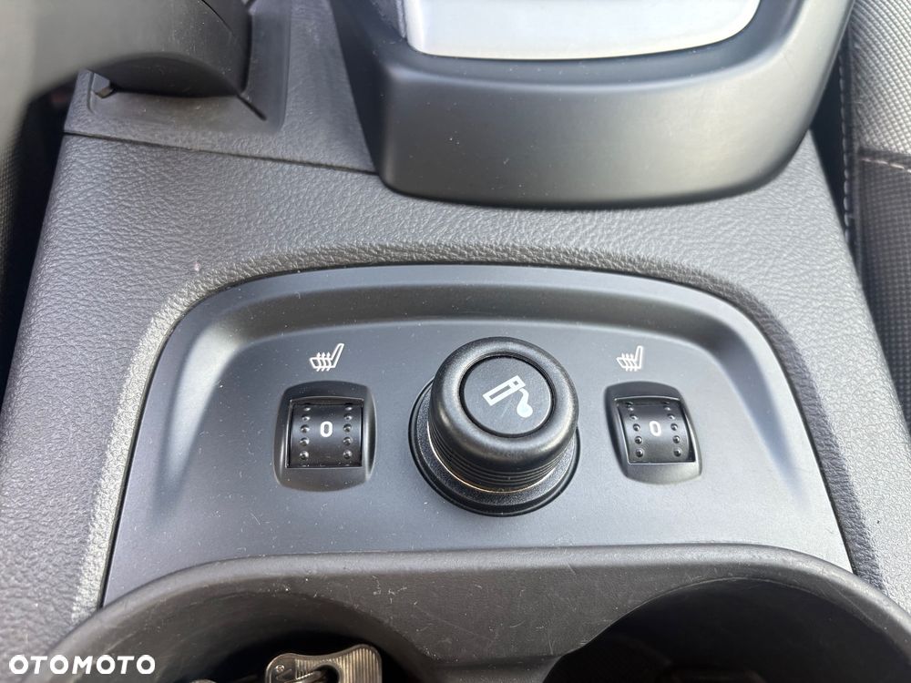 Ford Focus - 24