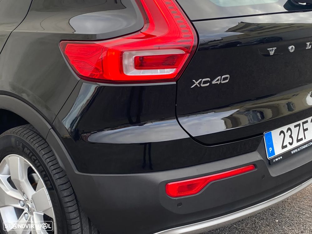 Volvo XC 40 2.0 D3 Momentum Plus Geartronic - 30