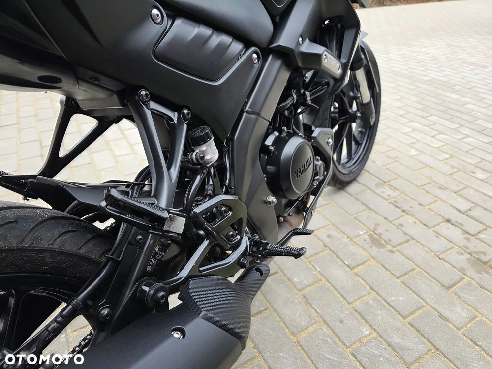 Yamaha MT - 17