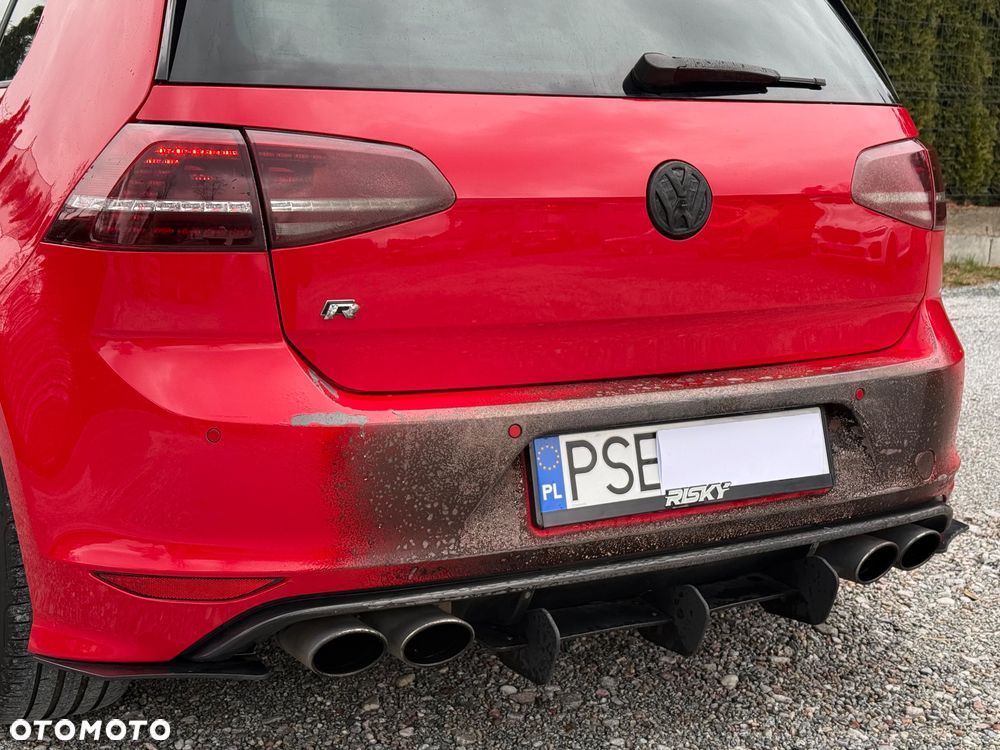 Volkswagen Golf - 10