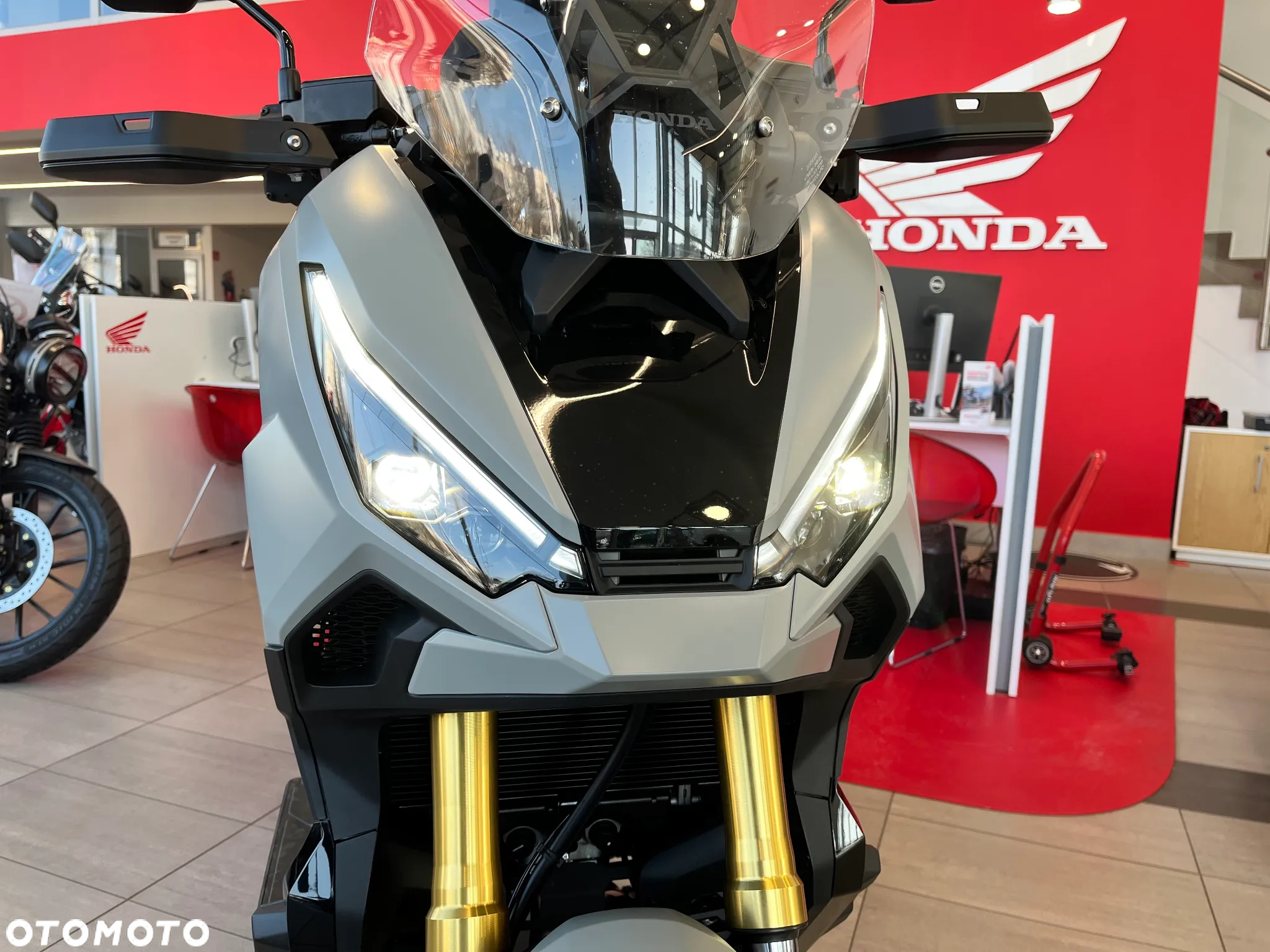 Honda X-ADV - 9