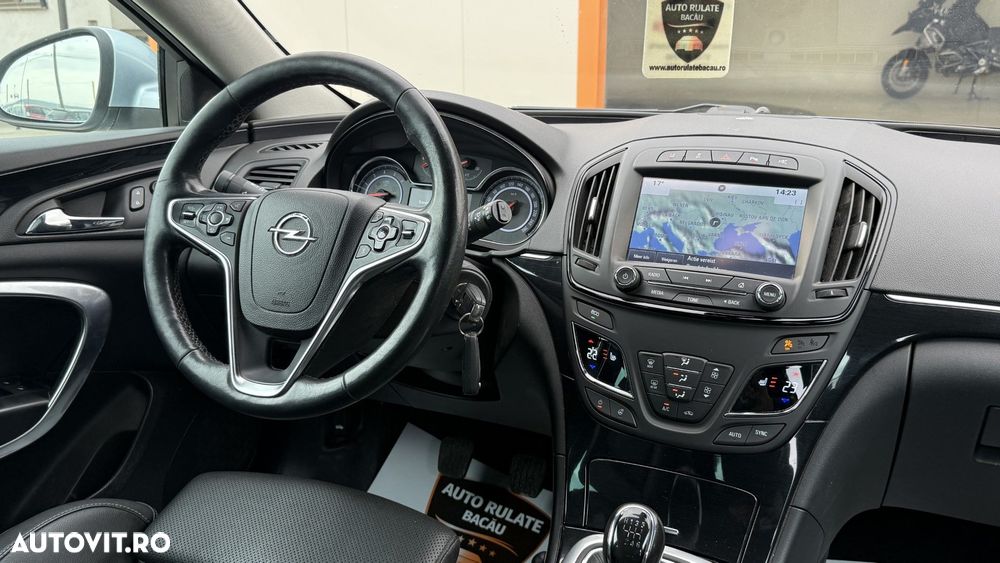 Opel Insignia - 14