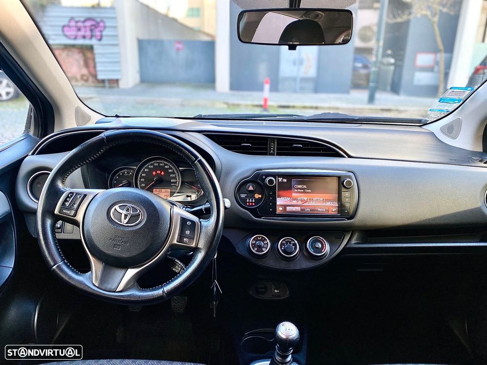 Toyota Yaris 1.4 D-4D Comfort - 15