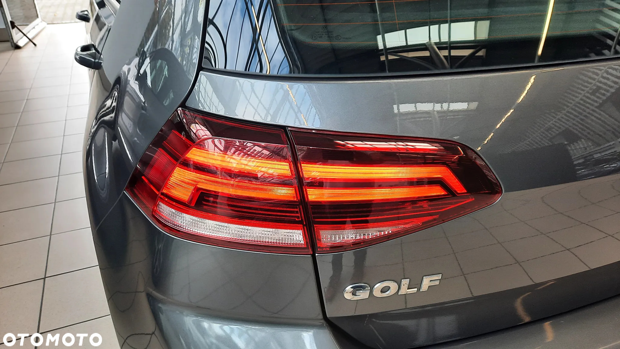 Volkswagen Golf 1.0 TSI (BlueMotion Technology) Comfortline - 8