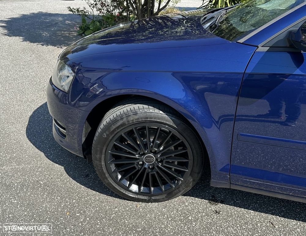 Audi A3 Sportback 1.6 TDI Ambiente - 2