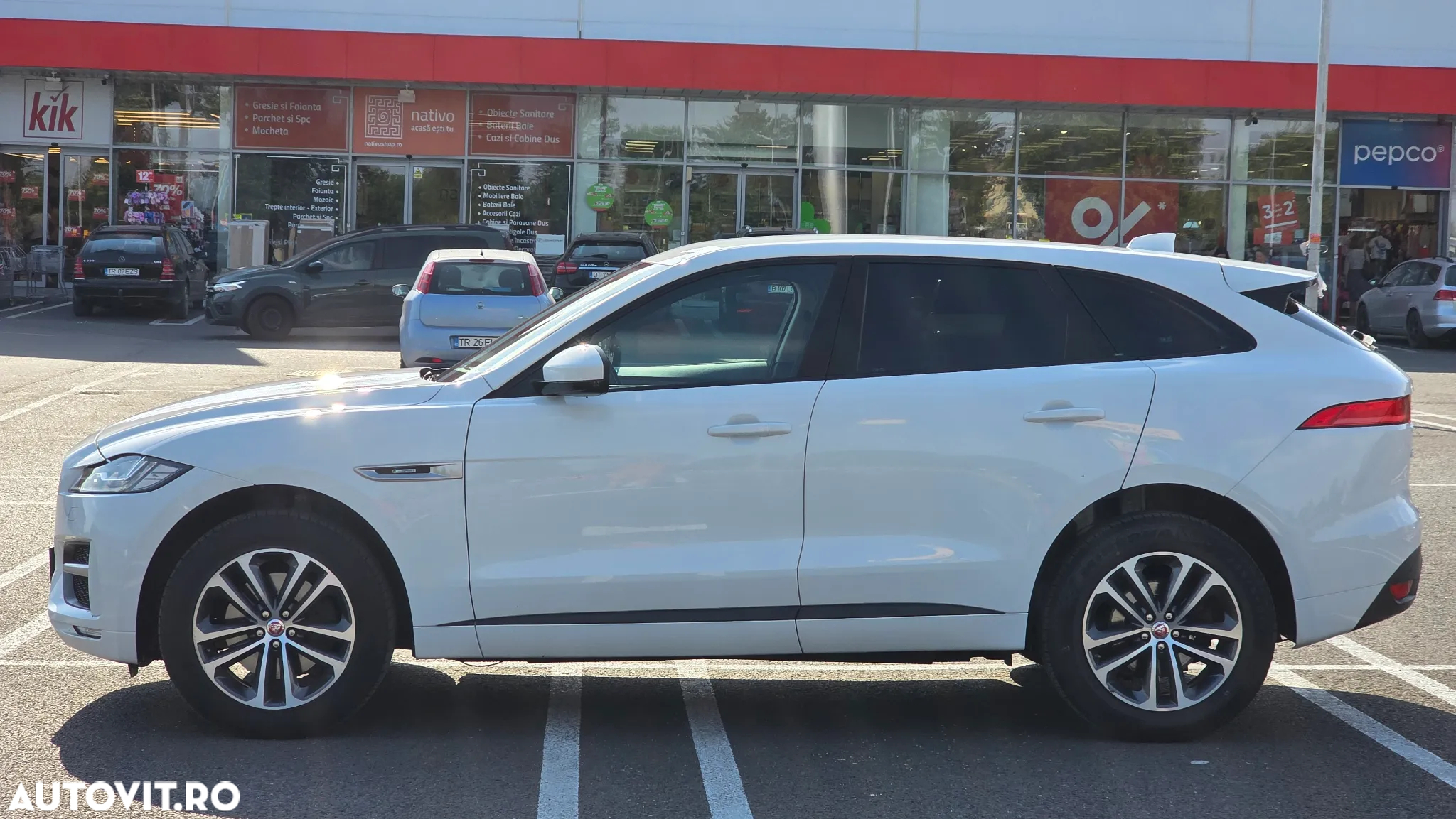 Jaguar F-Pace 30d AWD R-Sport - 11