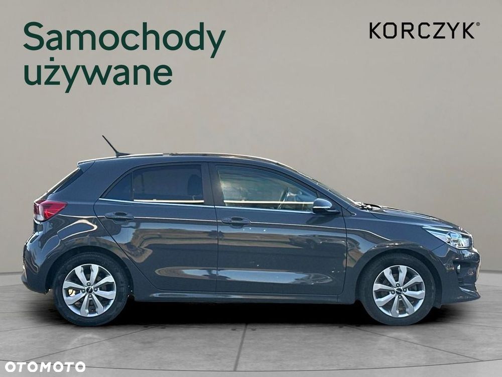 Kia Rio - 5
