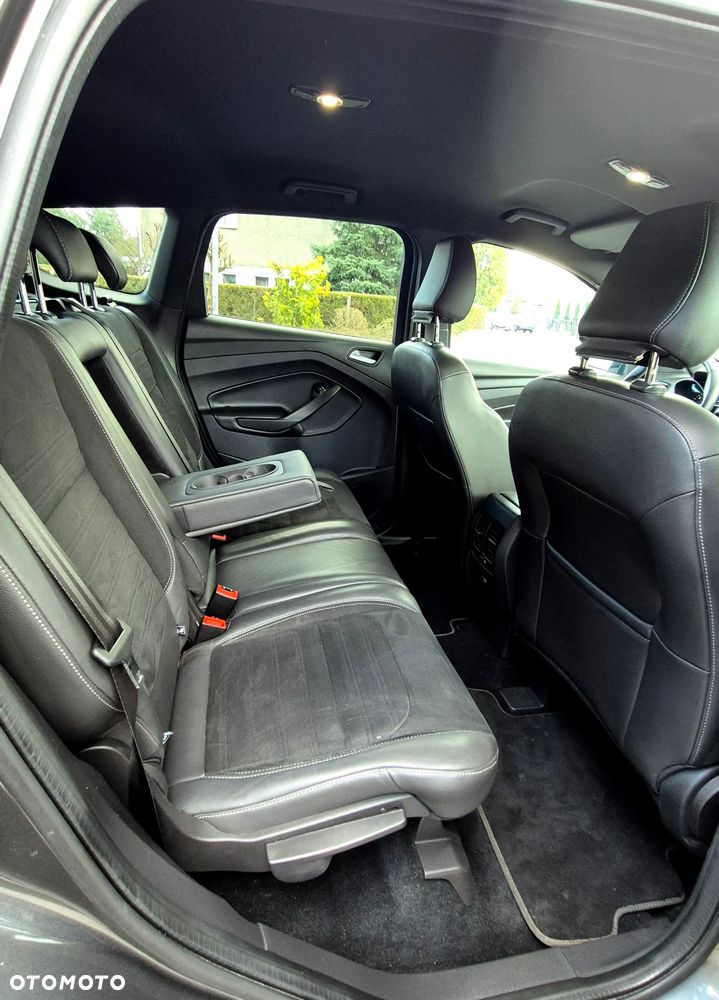 Ford Kuga 2.0 TDCi 4x2 ST-Line - 13