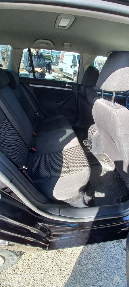 Volkswagen Golf 1.6 TDI DPF BlueMotion Technology Comfortline - 20