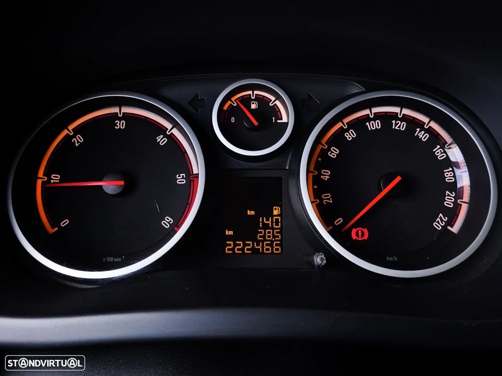 Opel Corsa 1.7 CDTi - 10