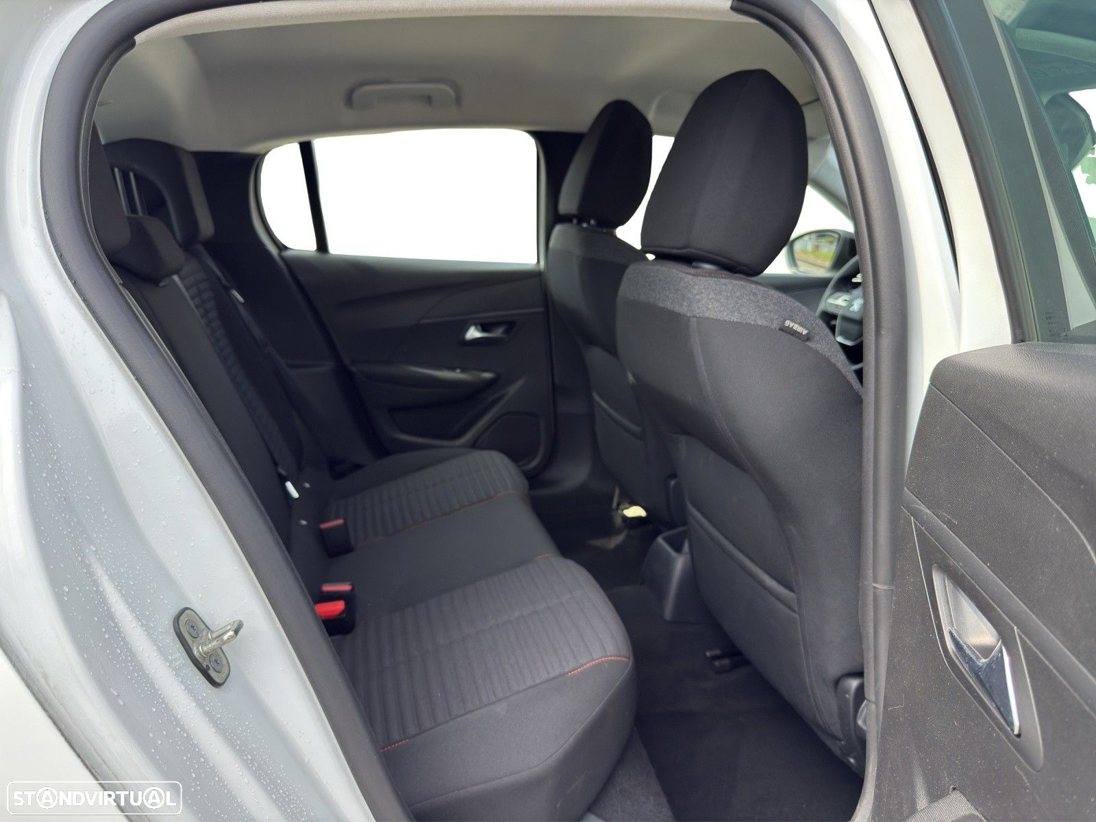 Peugeot 208 1.2 PureTech Active - 16