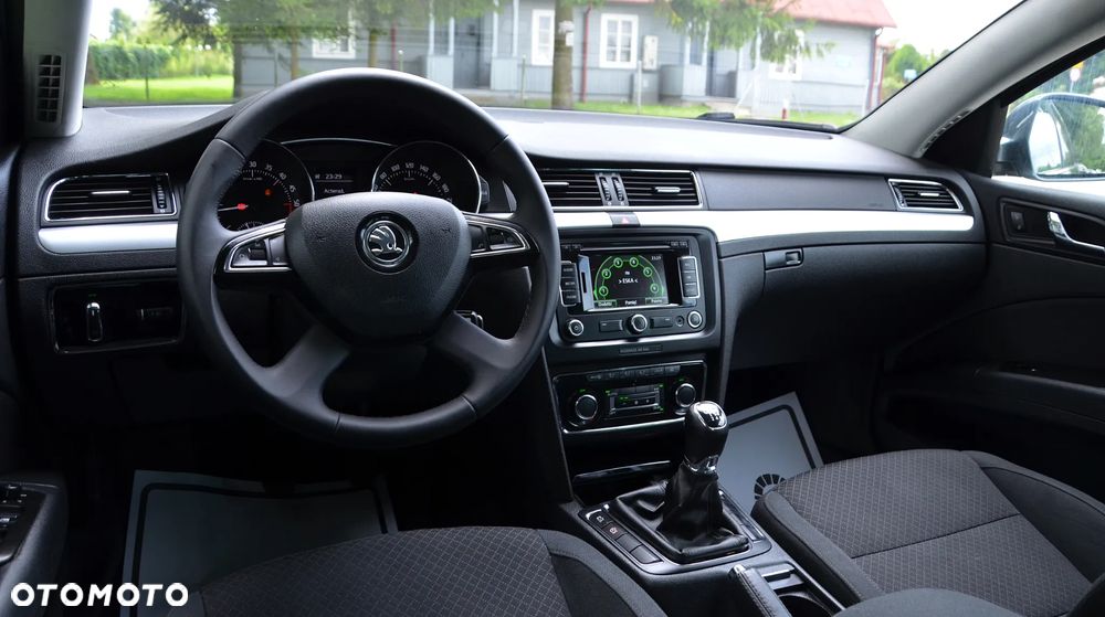 Skoda Superb - 24