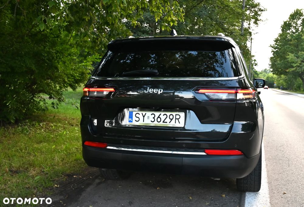 Jeep Grand Cherokee - 19