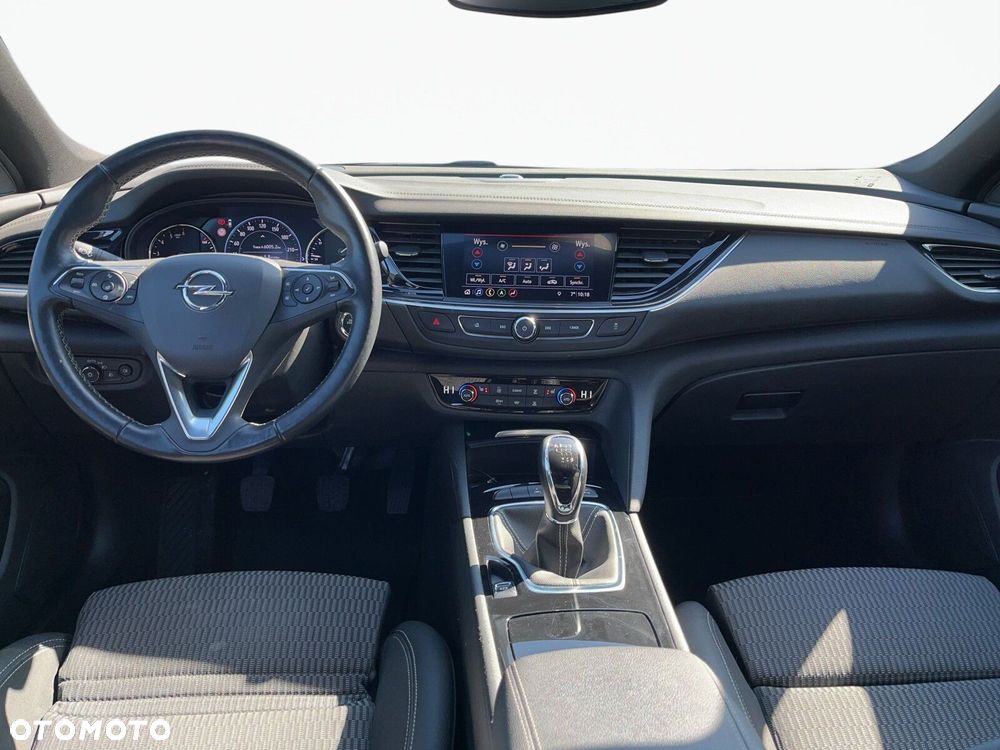 Opel Insignia - 16