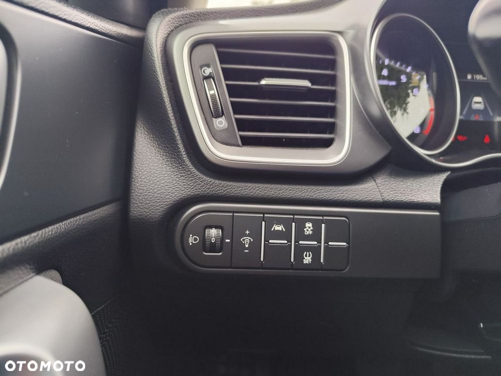 Kia Ceed - 18