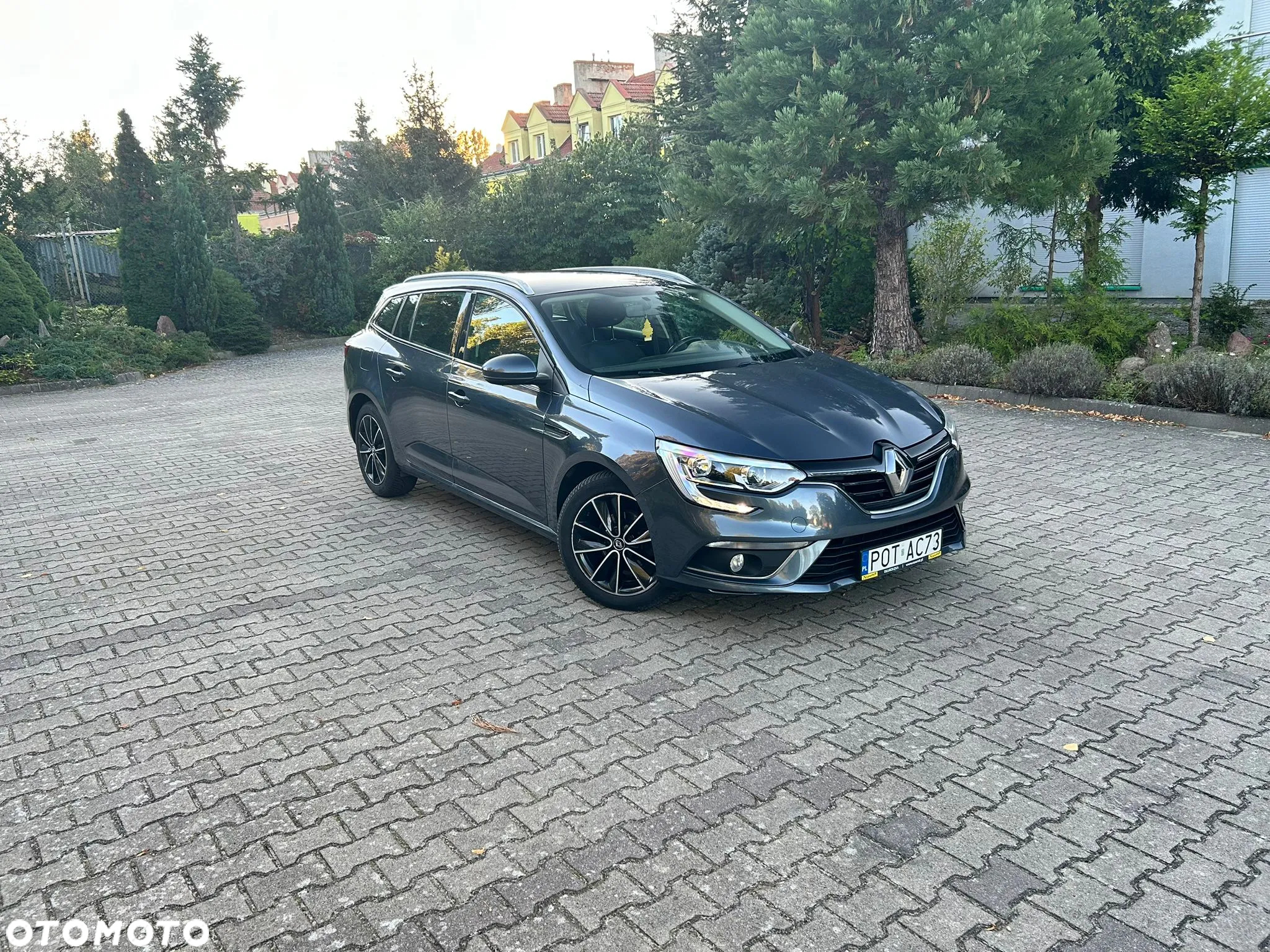 Renault Megane 1.3 TCe FAP Business - 3