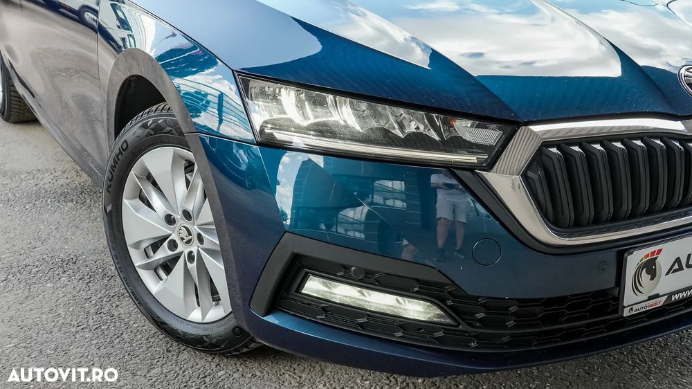 Skoda Octavia 2.0 TDI DSG Ambition - 33