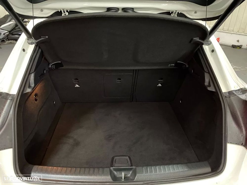 Mercedes-Benz GLA 180 d 7G-DCT AMG Line - 20