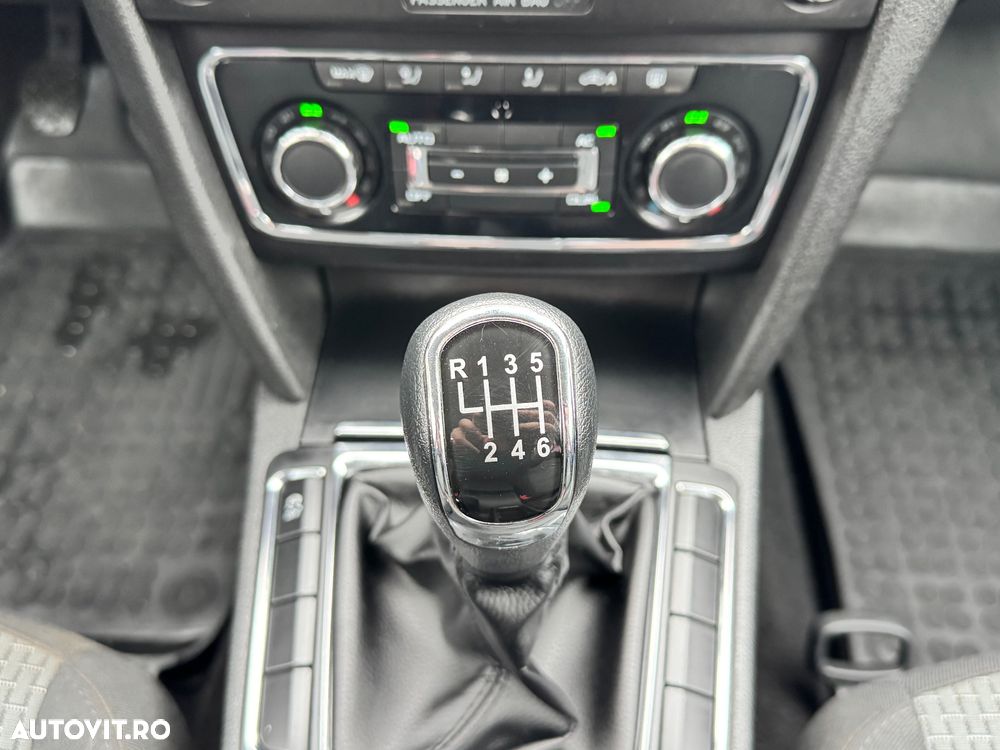 Skoda Superb 2.0 TDI Active - 18