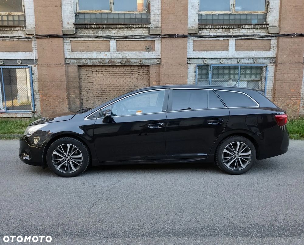 Toyota Avensis - 2