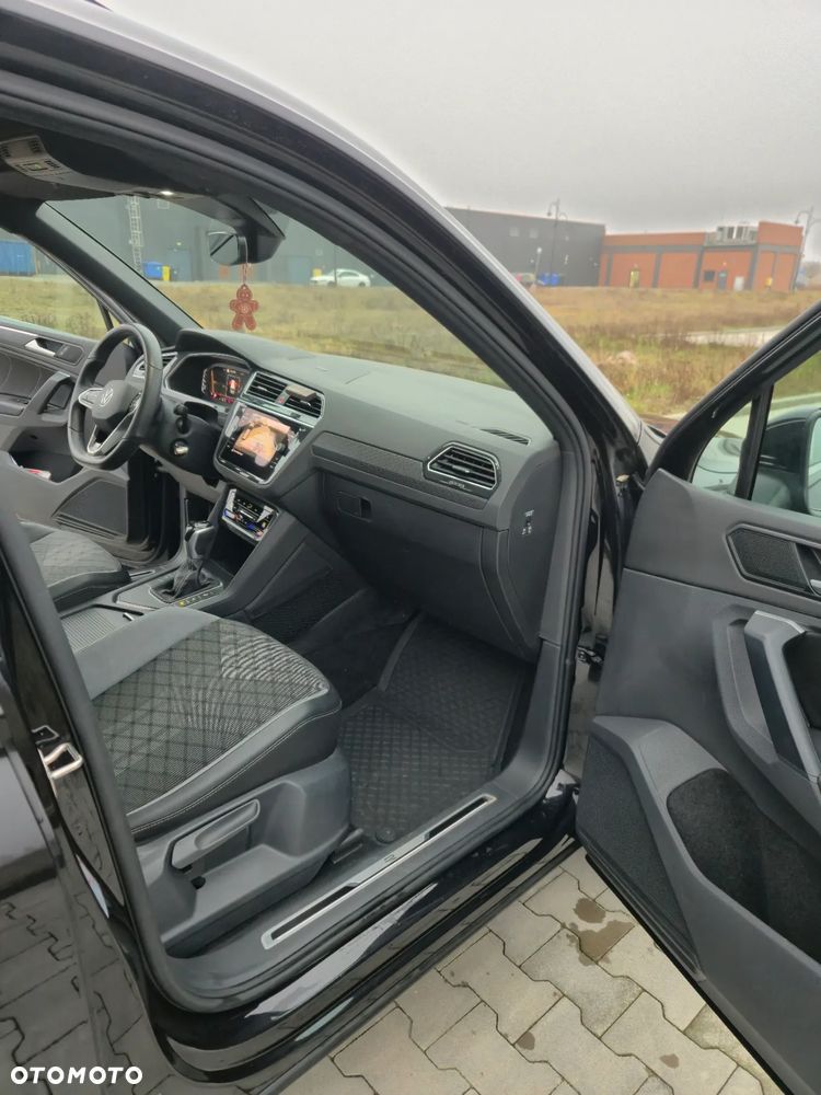 Volkswagen Tiguan 2.0 TDI SCR DSG R-Line - 25