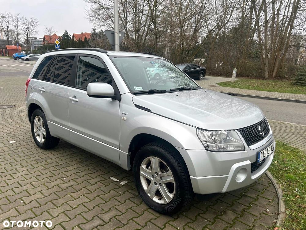 Suzuki Grand Vitara 1.9 DDiS Comfort DPF - 14