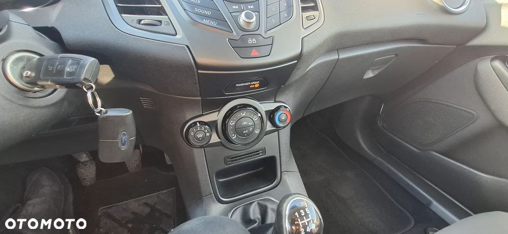 Ford Fiesta 1.25 SYNC Edition - 13