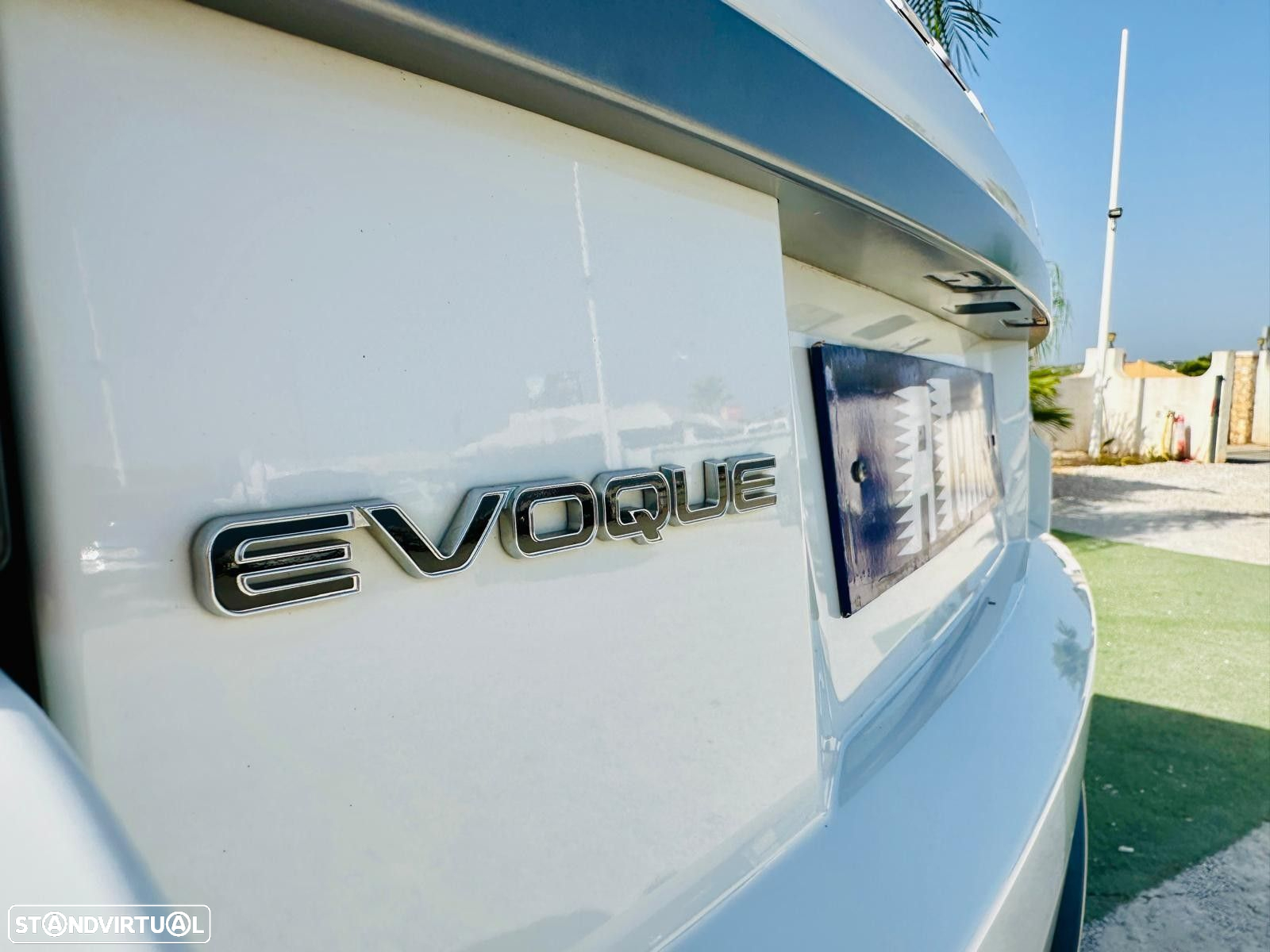Land Rover Range Rover Evoque 2.2 eD4 Pure - 9