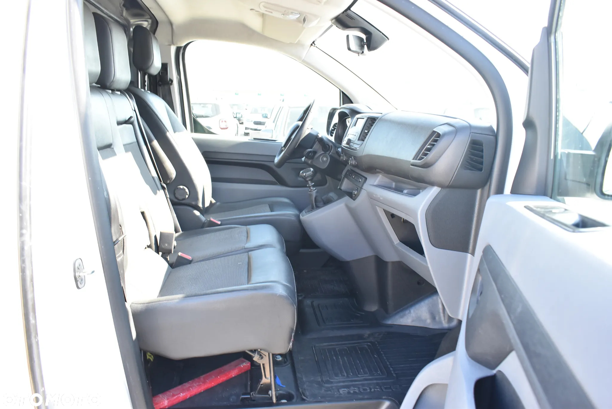 Toyota PROACE - 16