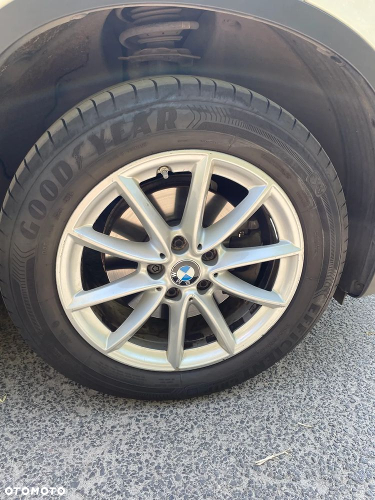 BMW X1 sDrive18i - 25