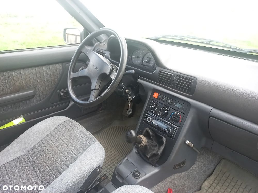 Polonez Caro - 12