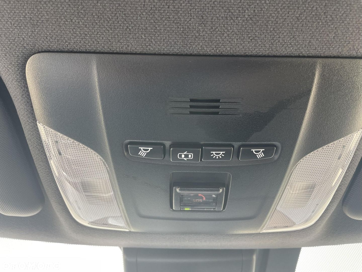 Toyota Corolla - 24