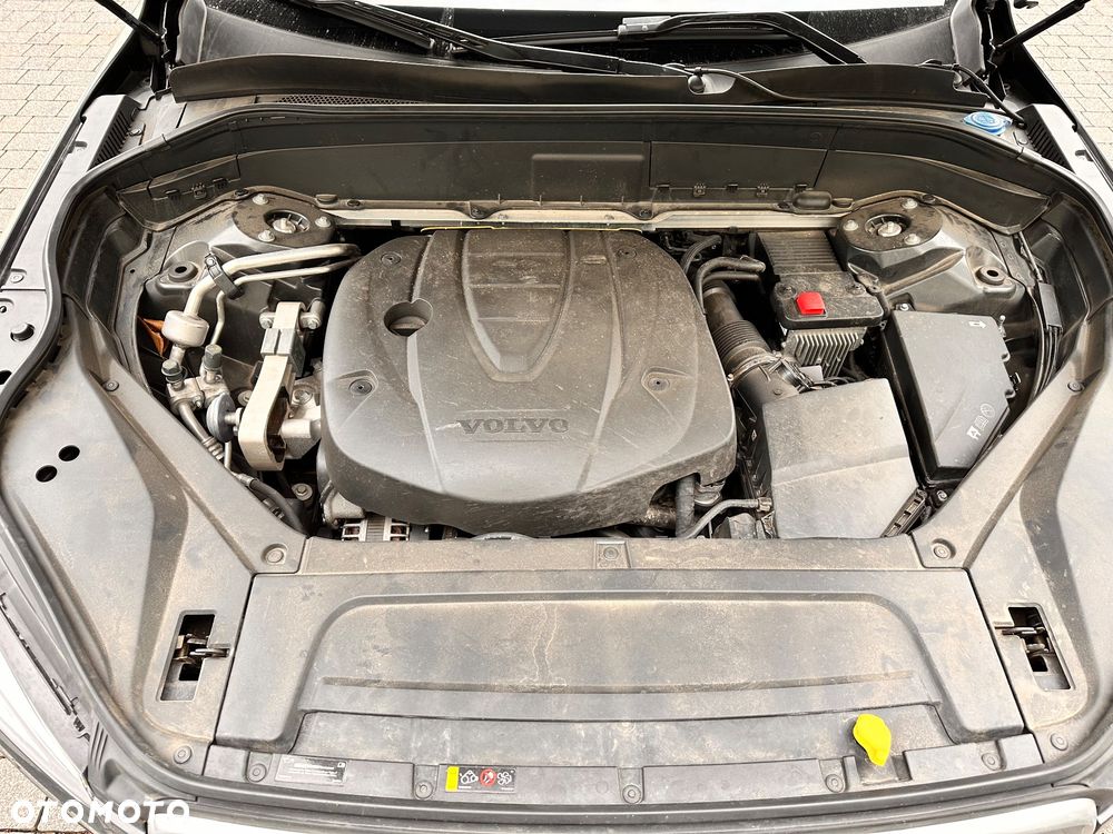 Volvo XC 90 D5 AWD R-Design - 5