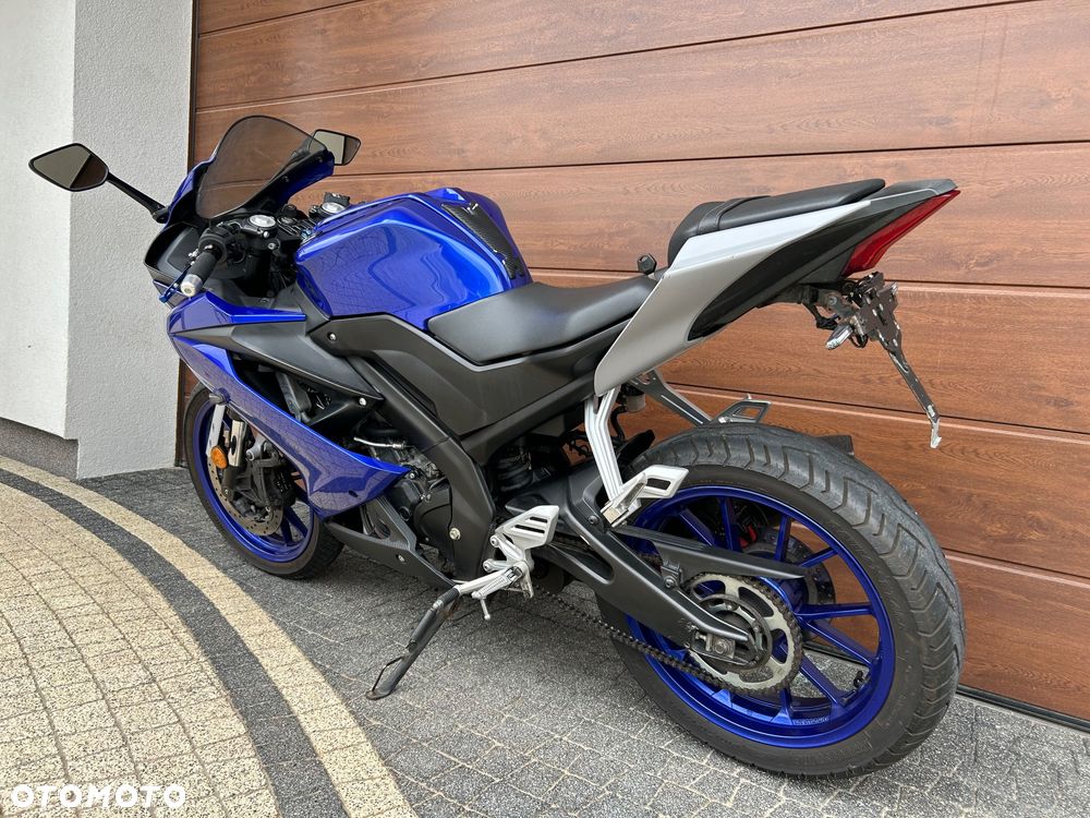 Yamaha YZF - 13