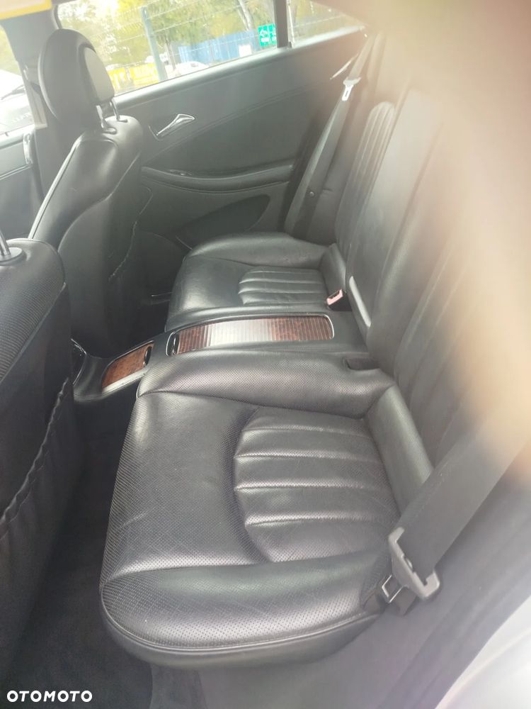 Mercedes-Benz CLS 350 - 11