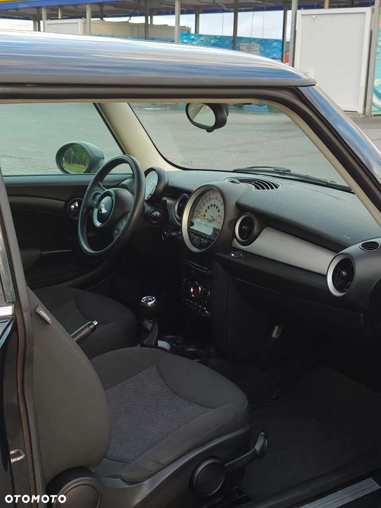 MINI ONE Standard - 9