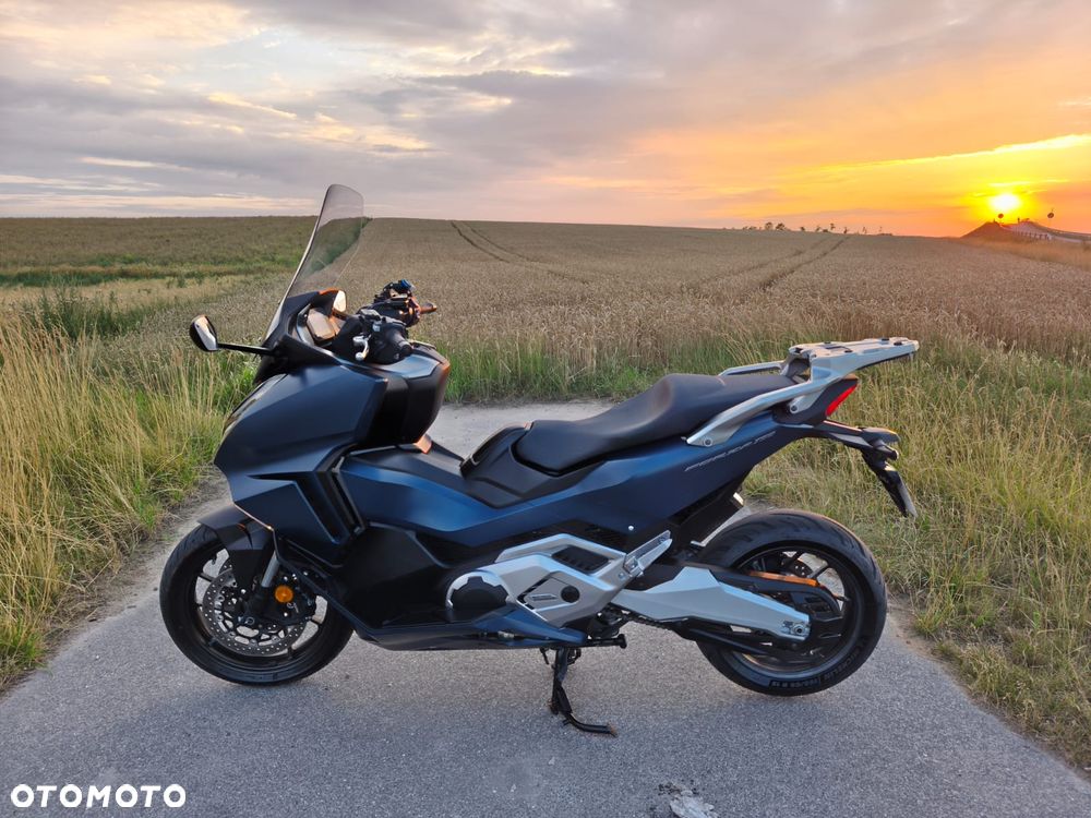 Honda NSS - 6
