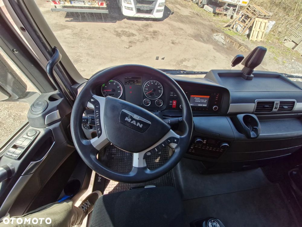 MAN TGX - 8