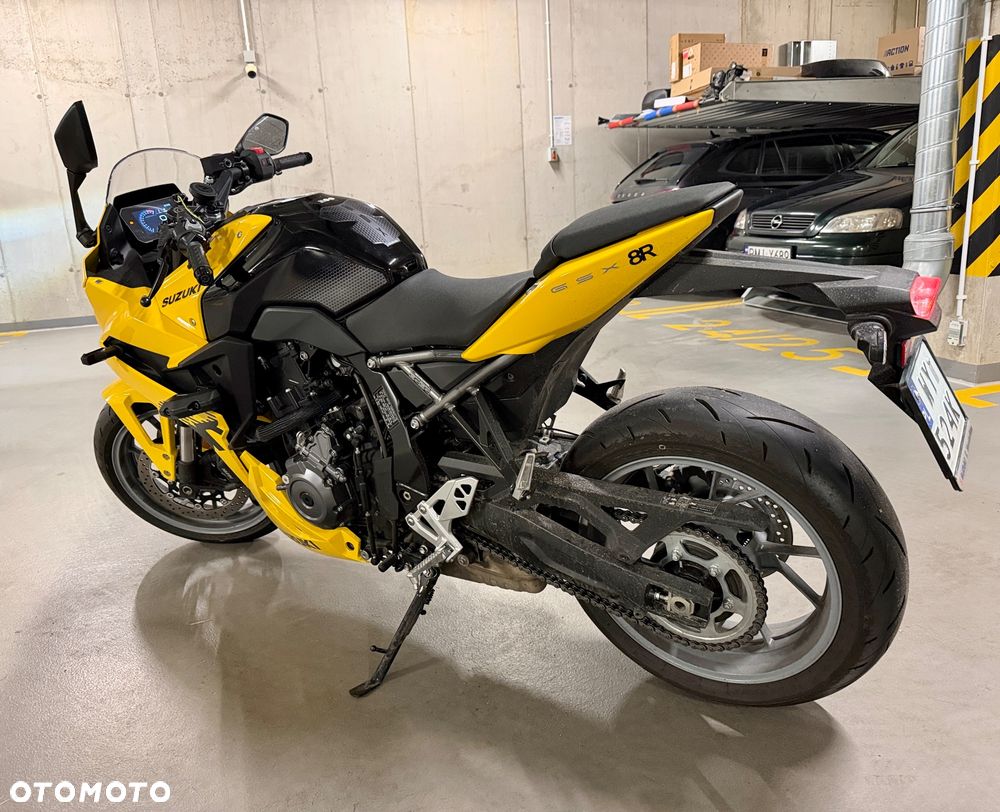 Suzuki GSX-R - 8